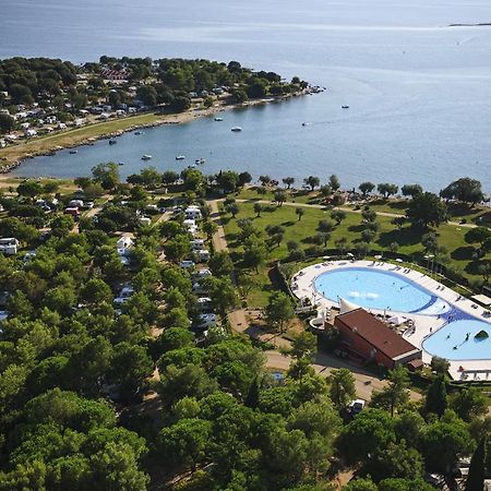 Vacanceselect Premium Lodge Polari Ровинь Экстерьер фото