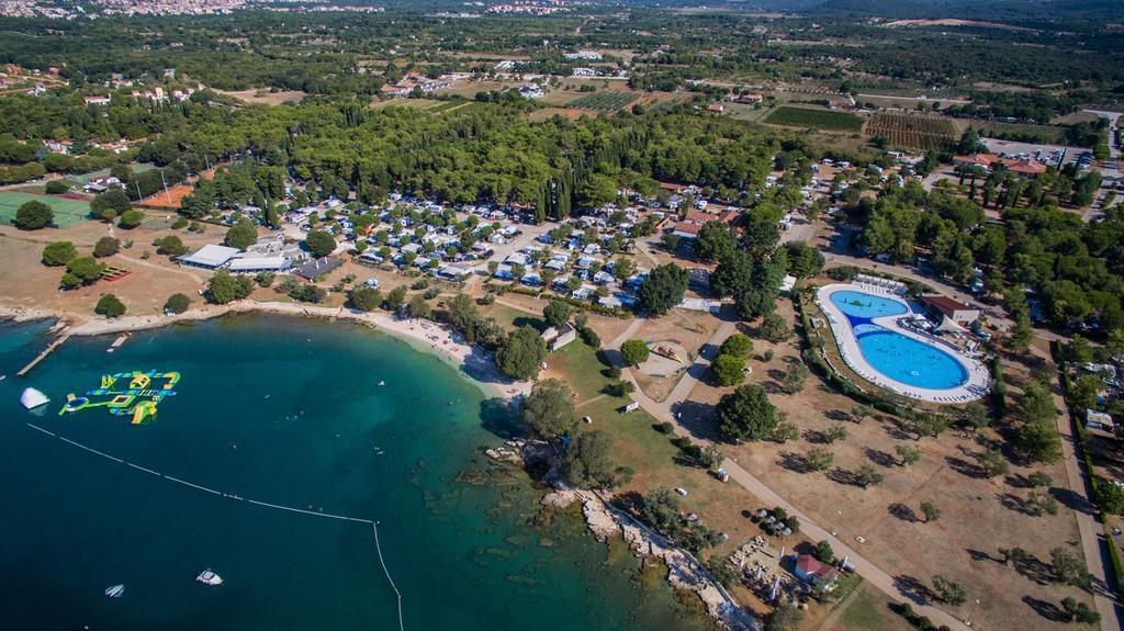 Vacanceselect Premium Lodge Polari Ровинь Экстерьер фото